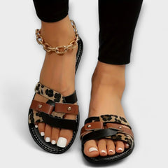 Leopard sandals with cross straps