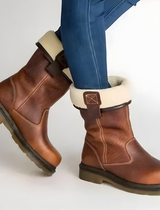 Lilia™ Lined Leather Winter Boots