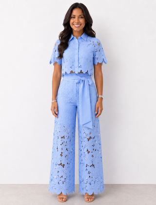Reina™ Elegant Floral Lace Set