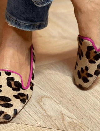 Ezra™ Stylish Animal Print Flats
