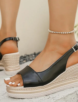 Nia™ Orthopaedic Sandals