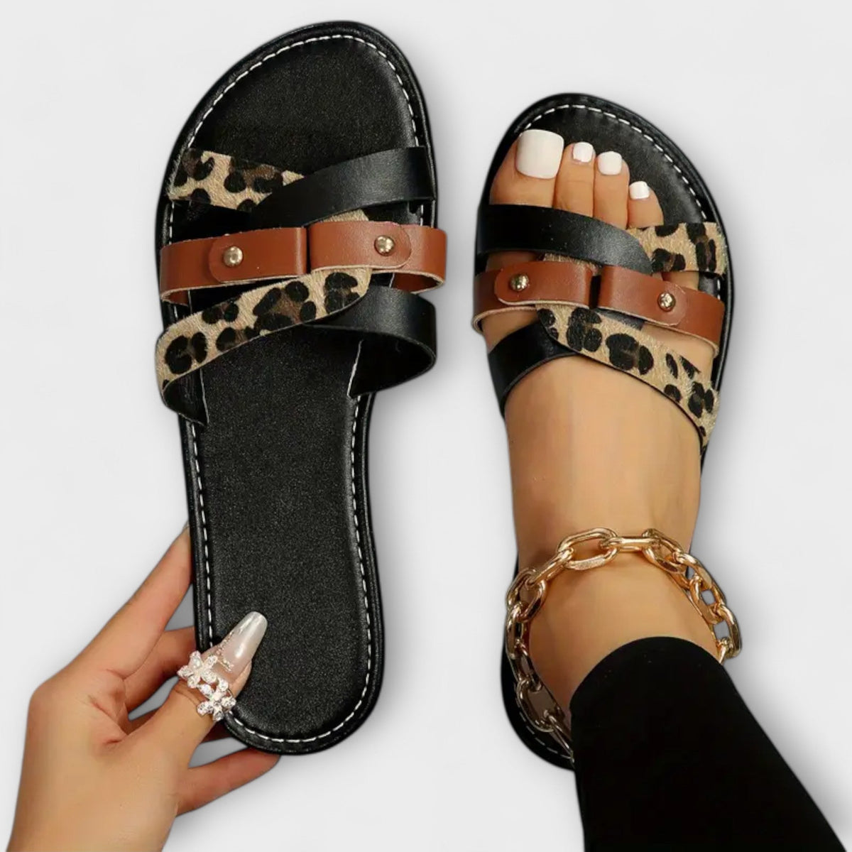 Leopard sandals with cross straps