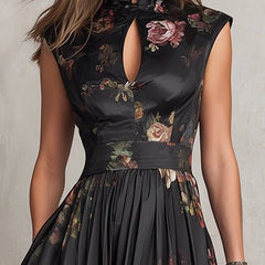 Rosalie™ Keyhole Collar Floral Pleated Midi Dress